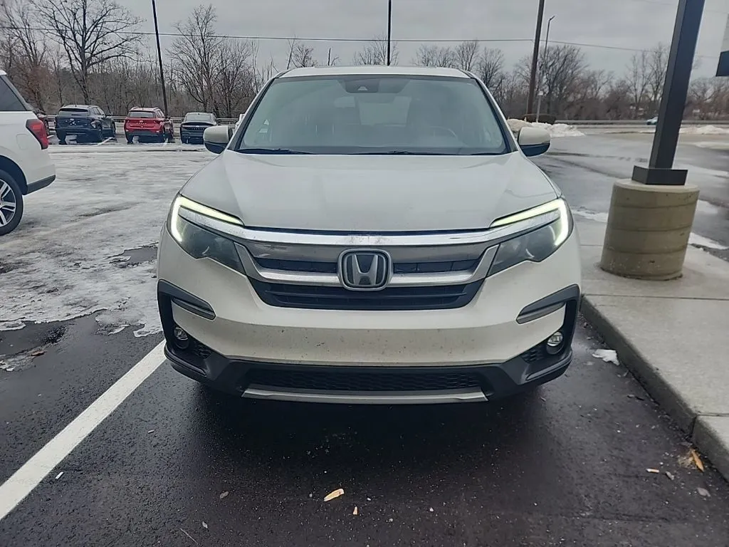 White 2020 Honda Pilot EX-L for sale in Holland, MI