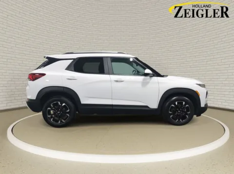 More photos of 2023 Chevrolet TrailBlazer LT at Zeigler Nissan of Holland, MI
