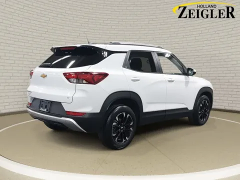 More photos of 2023 Chevrolet TrailBlazer LT at Zeigler Nissan of Holland, MI
