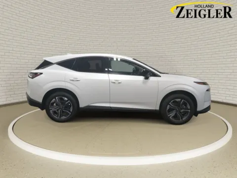 More photos of 2025 Nissan Murano SL at Zeigler Nissan of Holland, MI