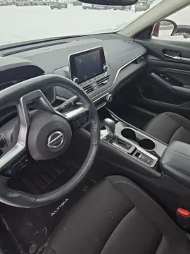 Photos of 2020 Nissan Altima 2.5 SV for sale in Holland, MI at Zeigler Nissan of Holland