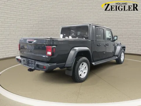 More photos of 2020 Jeep Gladiator Sport at Zeigler Nissan of Holland, MI