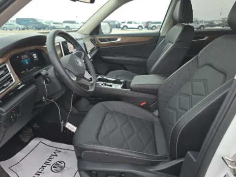 Photos of 2025 Volkswagen Atlas 2.0T SE w/Technology for sale in Holland, MI at Zeigler Nissan of Holland