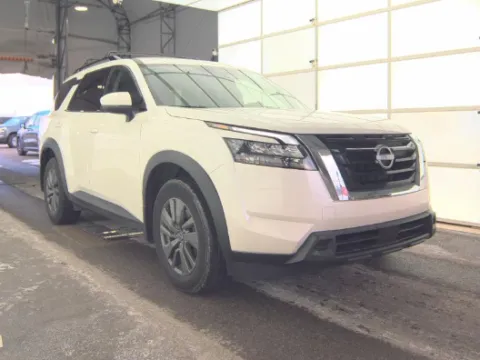 White 2024 Nissan Pathfinder SV for sale in Holland, MI