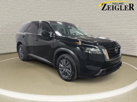 Another view of 2025 Nissan Pathfinder S for sale in Holland, MI at Zeigler Nissan of Holland