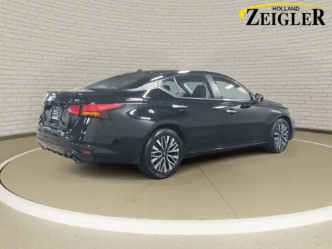 More photos of 2024 Nissan Altima 2.5 SV at Zeigler Nissan of Holland, MI
