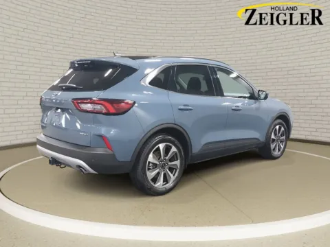 More photos of 2025 Ford Escape Platinum at Zeigler Nissan of Holland, MI