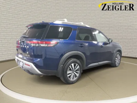More photos of 2023 Nissan Pathfinder SL at Zeigler Nissan of Holland, MI