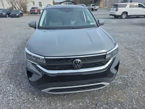 More photos of 2023 Volkswagen Taos 1.5T SE at Zeigler Nissan of Holland, MI
