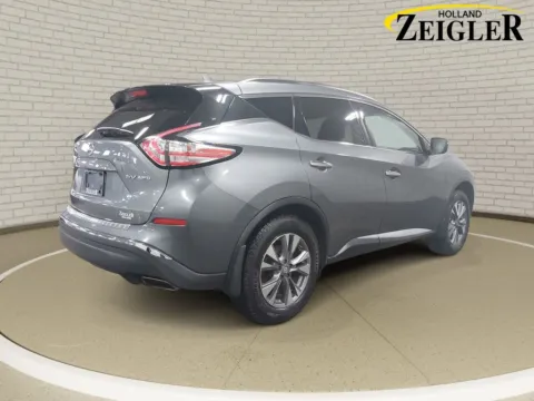 More photos of 2017 Nissan Murano SV at Zeigler Nissan of Holland, MI
