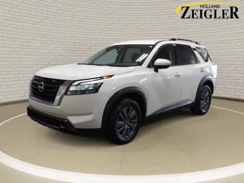 White 2024 Nissan Pathfinder SV for sale in Holland, MI