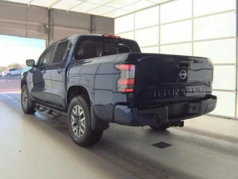 Photos of 2023 Nissan Frontier SV for sale in Holland, MI at Zeigler Nissan of Holland