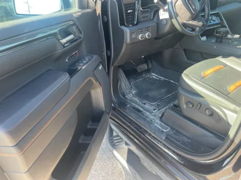 More photos of 2023 GMC Sierra 1500 AT4 at Zeigler Nissan of Holland, MI
