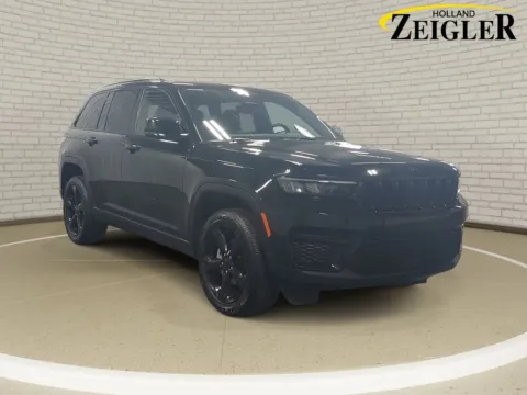 Another view of 2023 Jeep Grand Cherokee Altitude X for sale in Holland, MI at Zeigler Nissan of Holland