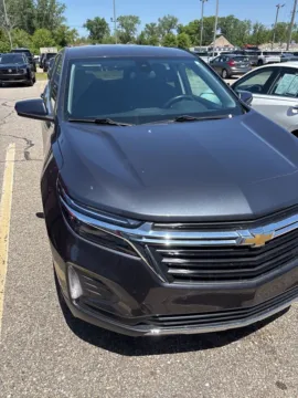 Gray 2022 Chevrolet Equinox LT for sale in Holland, MI