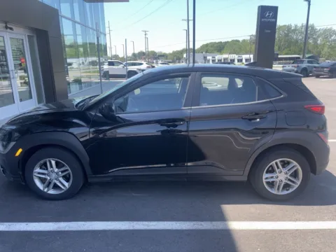More photos of 2022 Hyundai Kona SE at Zeigler Nissan of Holland, MI