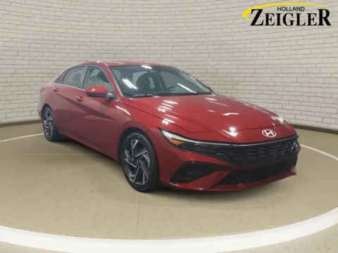 More photos of 2025 Hyundai Elantra SEL Convenience at Zeigler Nissan of Holland, MI