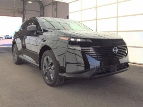Photos of 2025 Nissan Murano SL for sale in Holland, MI at Zeigler Nissan of Holland