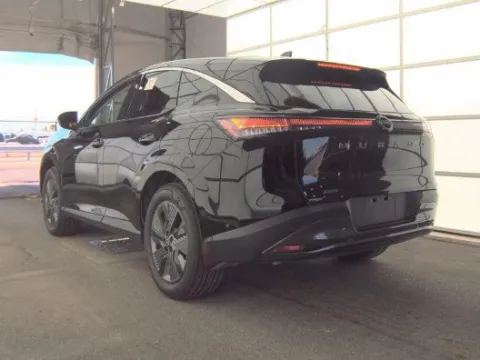 More photos of 2025 Nissan Murano SL at Zeigler Nissan of Holland, MI