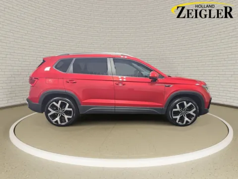 More photos of 2023 Volkswagen Taos 1.5T SEL at Zeigler Nissan of Holland, MI