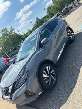 Photos of 2023 Nissan Murano SL for sale in Holland, MI at Zeigler Nissan of Holland