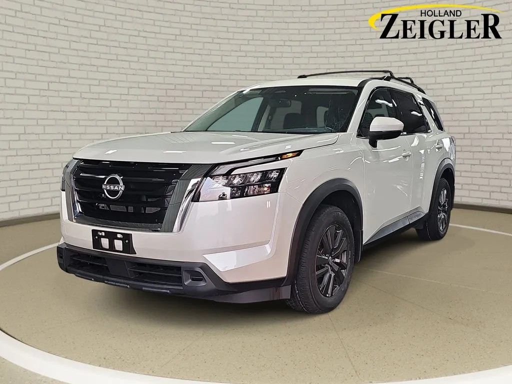 White 2024 Nissan Pathfinder SV for sale in Holland, MI