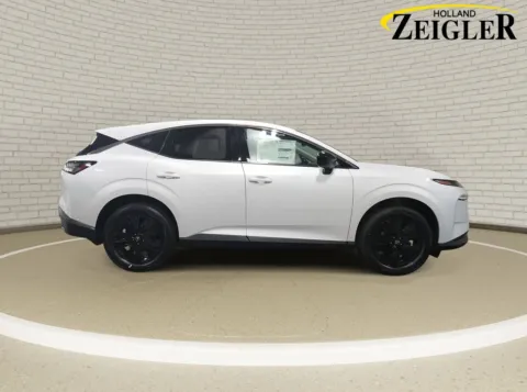 More photos of 2025 Nissan Murano SV at Zeigler Nissan of Holland, MI