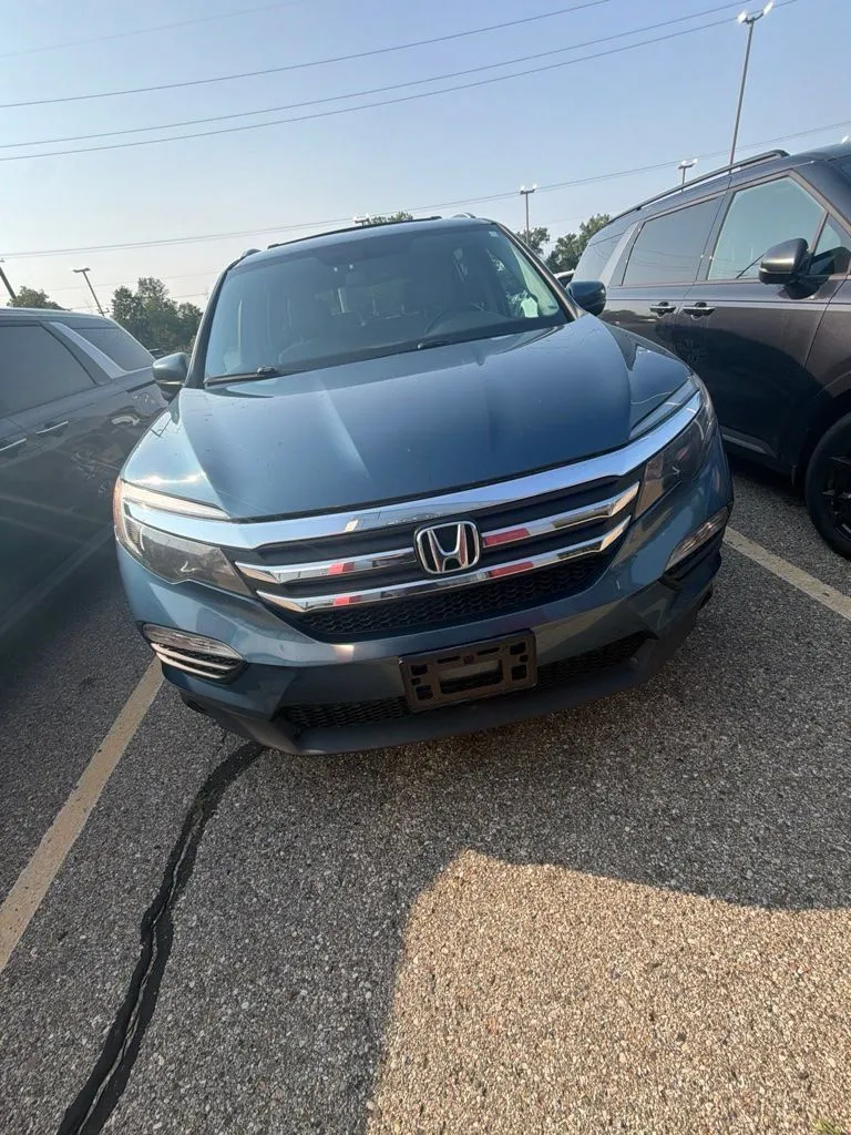 Blue 2016 Honda Pilot EX-L for sale in Holland, MI