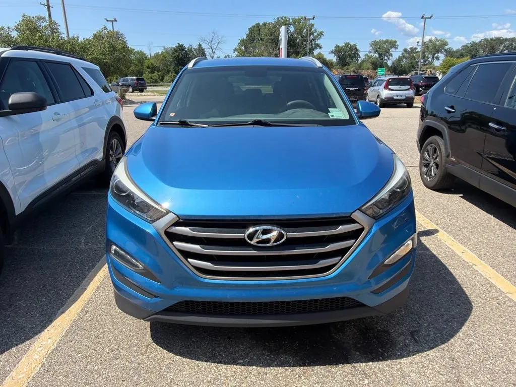 Blue 2017 Hyundai Tucson SE for sale in Holland, MI