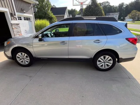 Photos of 2017 Subaru Outback 2.5i Premium for sale in Holland, MI at Zeigler Nissan of Holland