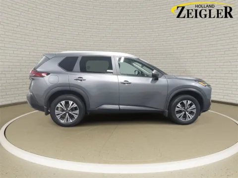 More photos of 2022 Nissan Rogue SV at Zeigler Nissan of Holland, MI