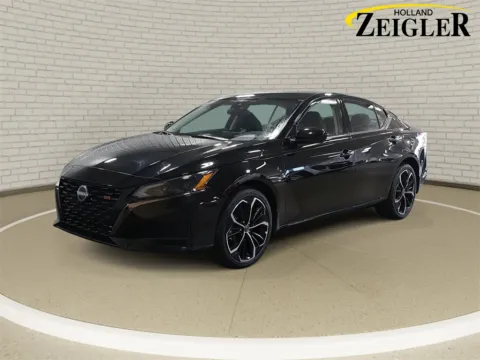 Black 2025 Nissan Altima 2.5 SR for sale in Holland, MI