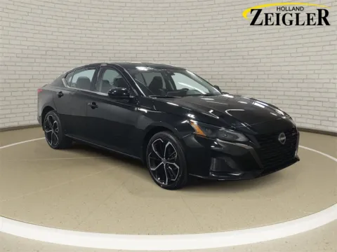 Another view of 2025 Nissan Altima 2.5 SR for sale in Holland, MI at Zeigler Nissan of Holland
