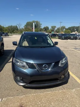 Photos of 2016 Nissan Rogue SL for sale in Holland, MI at Zeigler Nissan of Holland