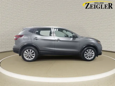 More photos of 2022 Nissan Rogue Sport S at Zeigler Nissan of Holland, MI
