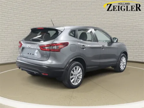 More photos of 2022 Nissan Rogue Sport S at Zeigler Nissan of Holland, MI