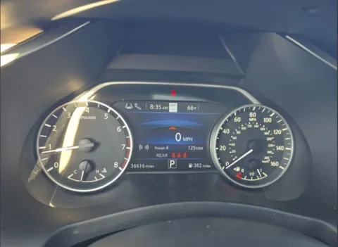 More photos of 2023 Nissan Murano Platinum at Zeigler Nissan of Holland, MI