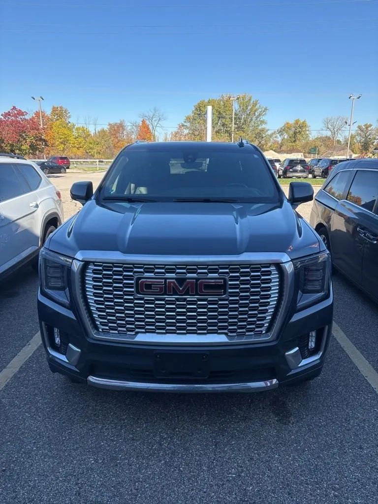 Gray 2021 GMC Yukon XL Denali for sale in Holland, MI