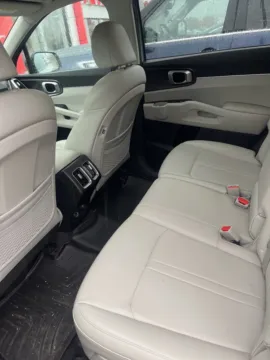 More photos of 2022 Kia Sorento S at Zeigler Nissan of Holland, MI