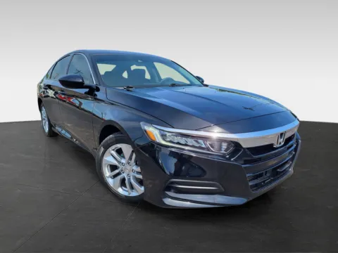 Photos of 2018 Honda Accord Sedan LX 1.5T for sale in Topeka, KS at Platinum Auto Plaza
