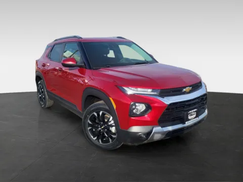 Photos of 2021 Chevrolet Trailblazer LT for sale in Topeka, KS at Platinum Auto Plaza