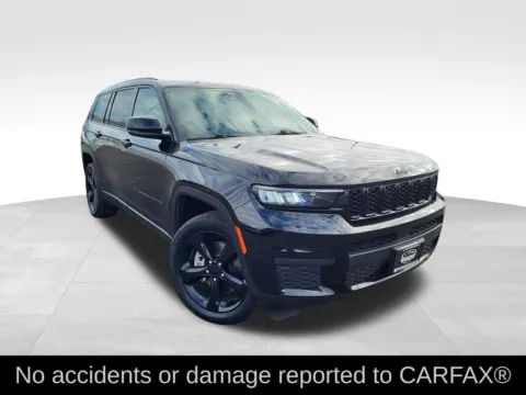 Photos of 2023 Jeep Grand Cherokee L Altitude for sale in Topeka, KS at Platinum Auto Plaza