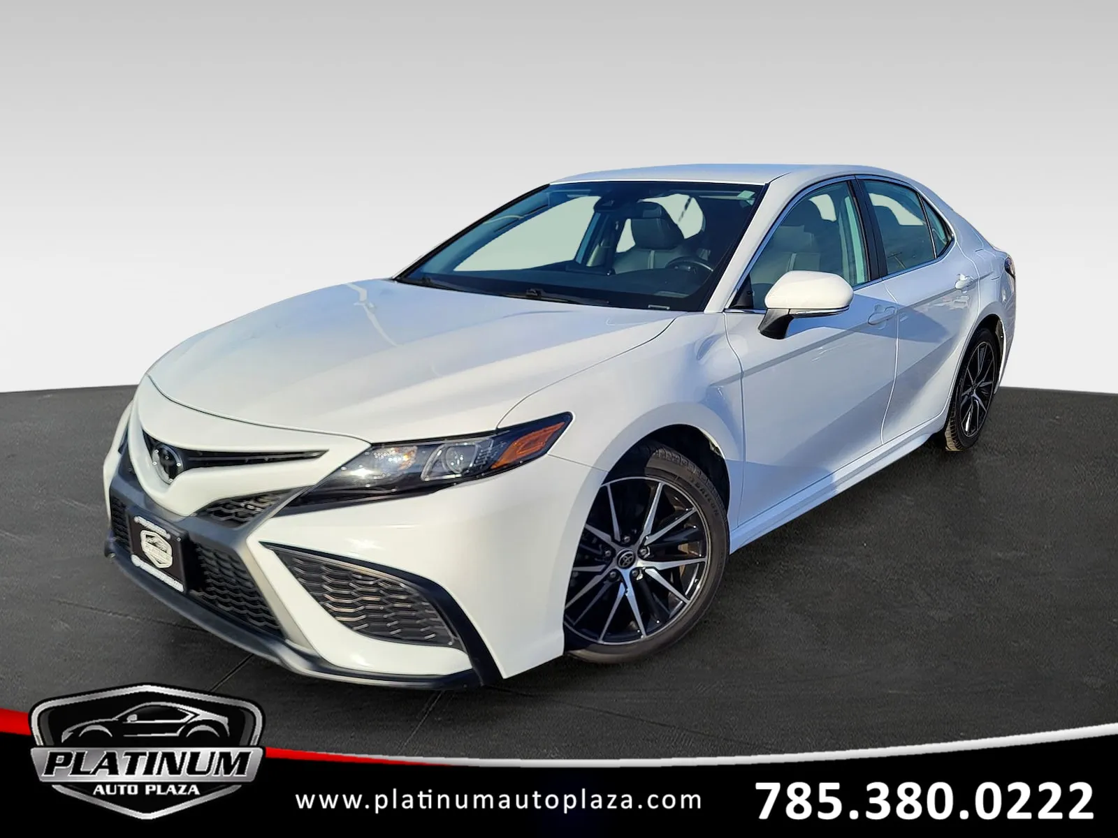2023 Toyota Camry SE for sale in Topeka, KS