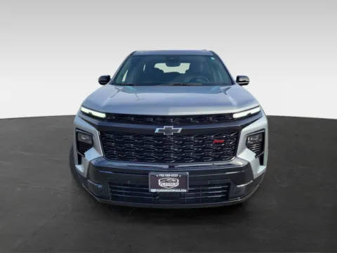 Photos of 2024 Chevrolet Traverse FWD RS for sale in Topeka, KS at Platinum Auto Plaza