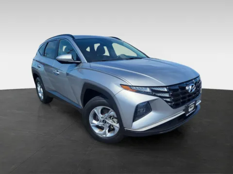 Photos of 2023 Hyundai Tucson SEL for sale in Topeka, KS at Platinum Auto Plaza