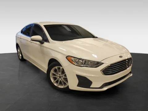 Another view of 2020 Ford Fusion SE for sale in Topeka, KS at Platinum Auto Plaza