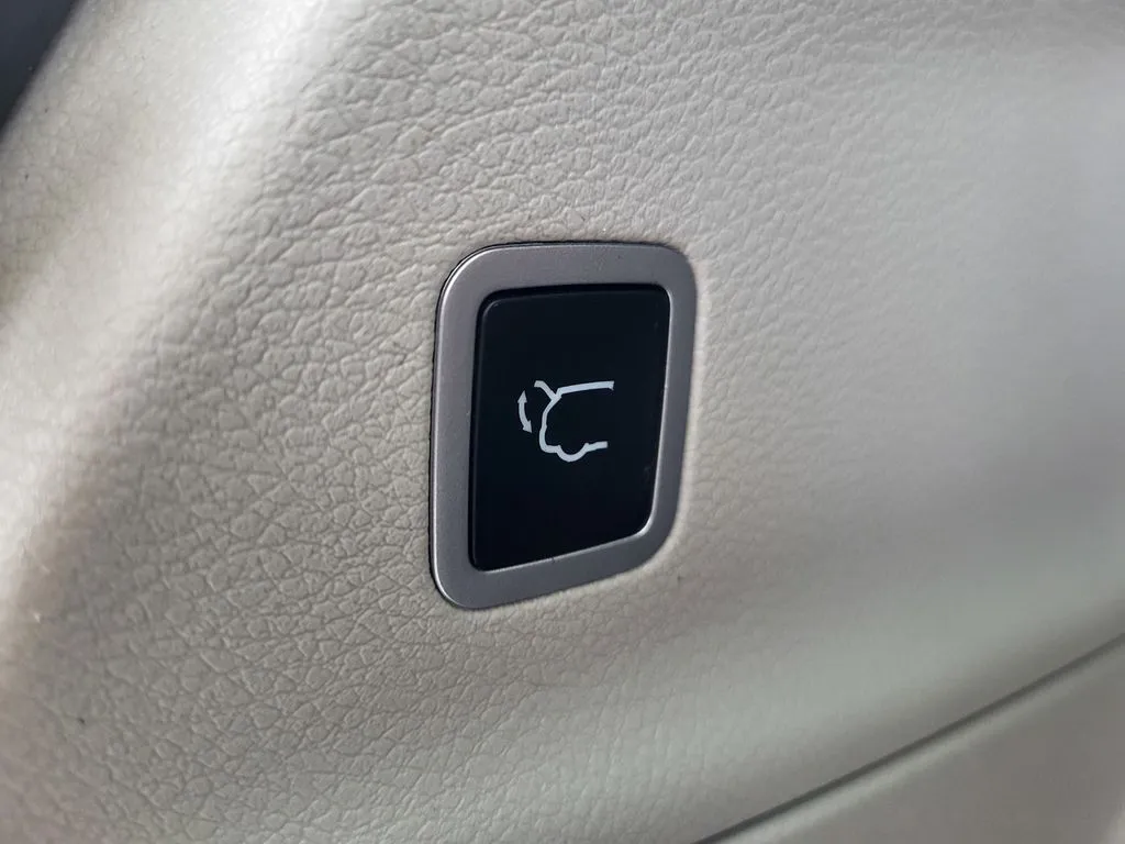 2023 Chrysler Pacifica Touring L - Photo 27