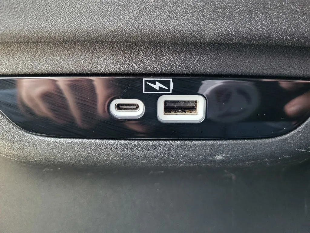 2023 Chrysler Pacifica Touring L - Photo 46