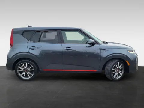 More photos of 2022 Kia Soul Turbo at Platinum Auto Plaza, KS