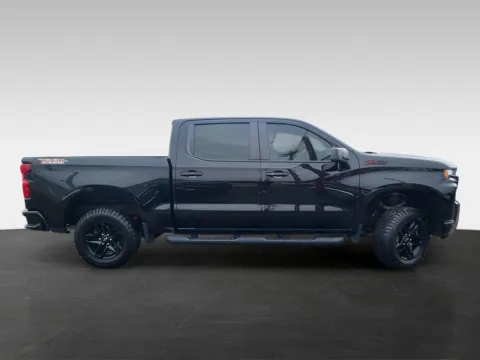 More photos of 2021 Chevrolet Silverado 1500 LT Trail Boss at Platinum Auto Plaza, KS